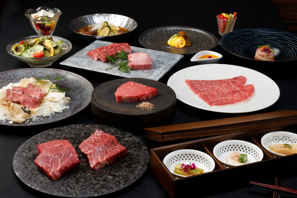 【煌-Kira-】お1人様15,000円■鹿児島黒牛シャトーブリアンや厚切り希少部位･和牛赤身 塩釜焼きなど《全11品》