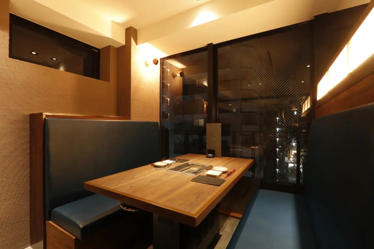 人数に合わせて選べるお席を多彩にご用意